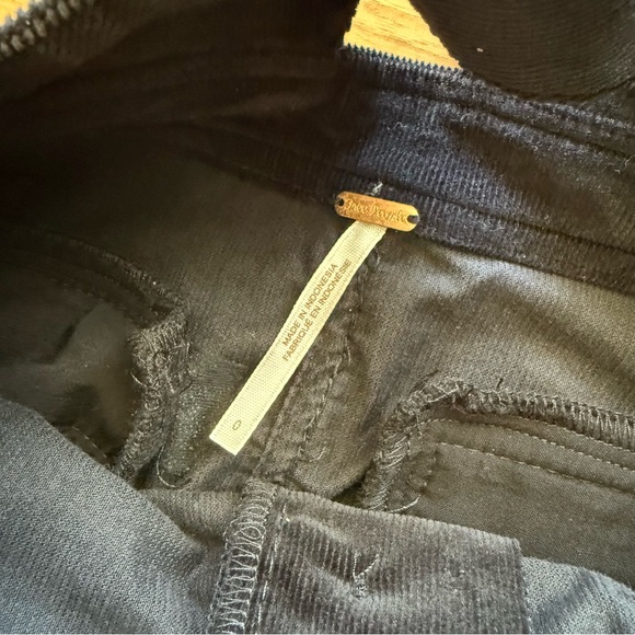 Free People Black Corduroy Button-Front Pinafore Dress size 0 - Picture 2 of 2